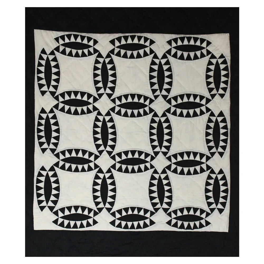 Coal Wedding Ring Quilt, Hand cut and Patchwork cotton fabric blocks.