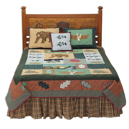 Quilted Cabin Bedding accessories and Ensemble sets.