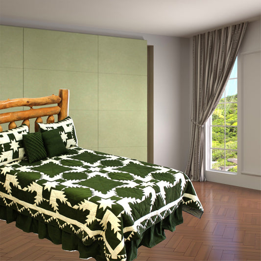 Green Feathered Star Quilt, Hand cut and Patchwork cotton fabric blocks.