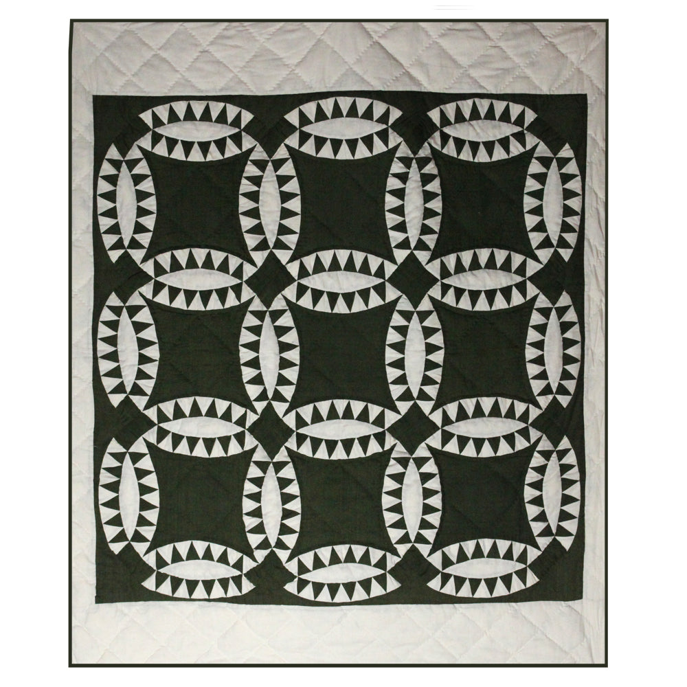 Green Wedding Ring Quilt, Hand cut and Patchwork cotton fabric blocks.