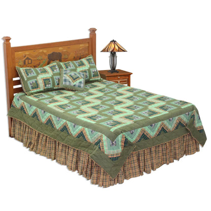 Green Log Cabin Quilt, Hand cut and Patchwork cotton fabric blocks.